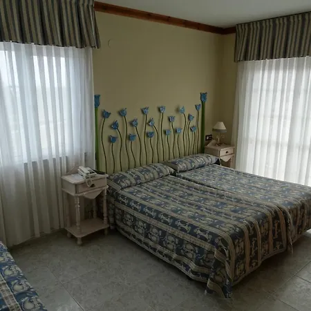 Juncos Hotel 2*